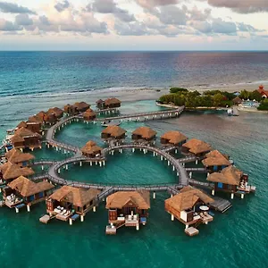 Sandals Royal Caribbean & Private Island - Couples Only 5*, Montego Bay Jamajka